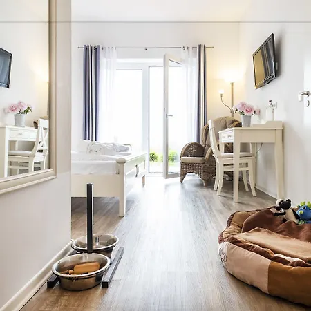 酒店 Pharisaeerhof - Hundehotel Auf Mit Restaurant Und Cafe 北滩岛