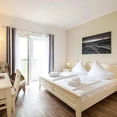 Hotel Pharisäerhof - Hundehotel Auf Mit Restaurant Und Café 3*