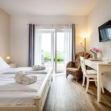 Pharisäerhof - Hundehotel Auf Mit Restaurant Und Café Hotel Nordstrand