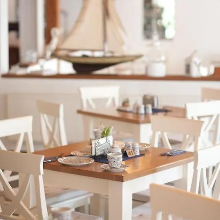 호텔 Hotel, Restaurant, Cafe Pharisaeerhof - Nordseeurlaub Mit Hund 3*
