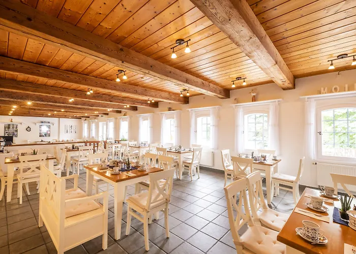 Hotel, Restaurant, Café Pharisäerhof - Nordseeurlaub Mit Hund Nordstrand