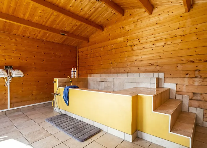 Hotel, Restaurant, Café Pharisäerhof - Nordseeurlaub Mit Hund Nordstrand